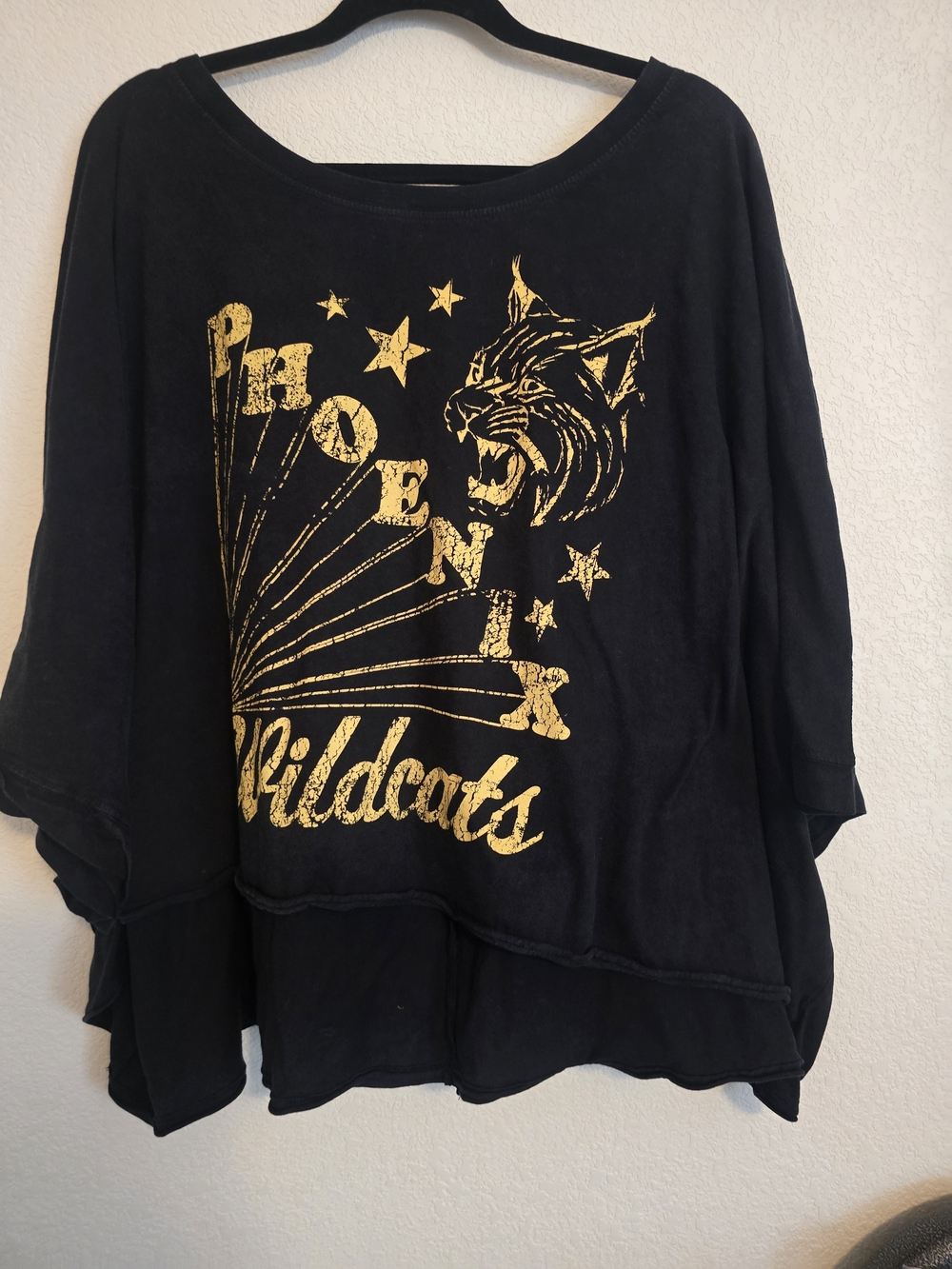 Cropped Black Phoenix Wildcats Girls' Graphic Top - Gold Print